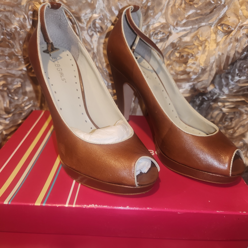 NEW BCBGirls Chic Brown Peep-Toe Heels